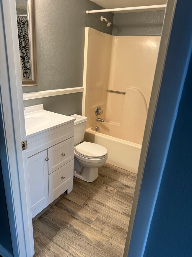Foto del edificio - 3407 Fox Ridge St