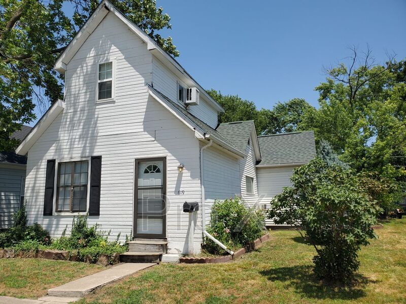 Foto principal - 619 N Tom St