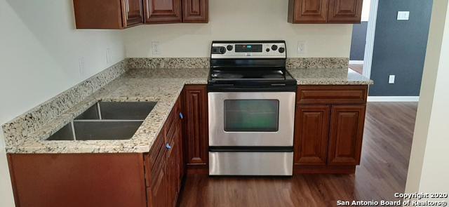 Building Photo - 219 W Silver Sands Dr
