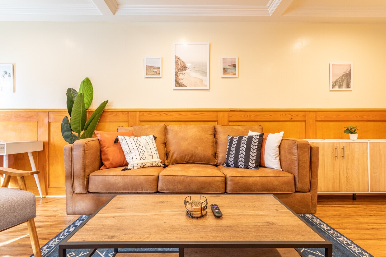 538 Maine Ave Unit 538, Long Beach, CA 90802 Apartments in Long Beach