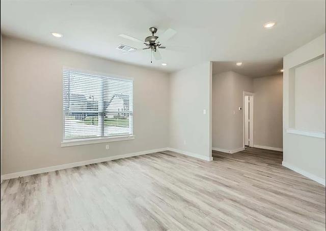 Building Photo - 1324 Creekbank Dr