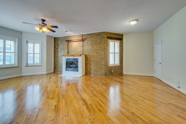 Building Photo - 5207 S Blackstone Ave