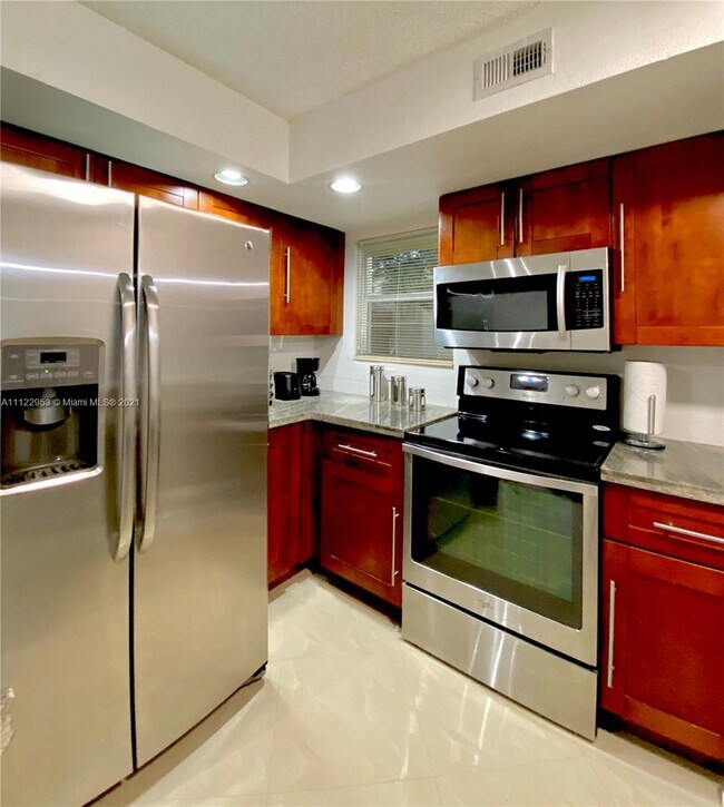 Foto del edificio - 12540 Vista Isles Dr
