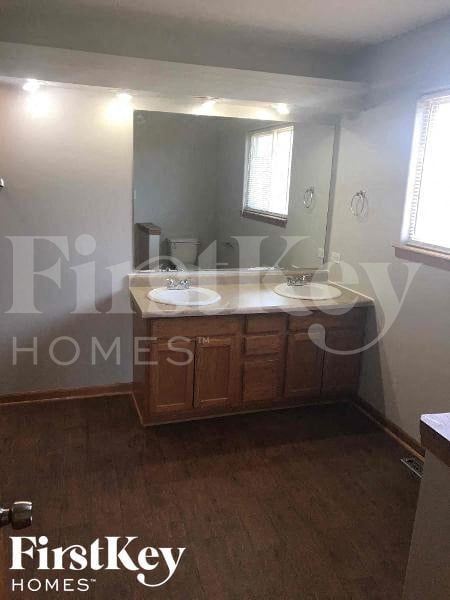 Foto del edificio - 3603 Flowermeadow Ct
