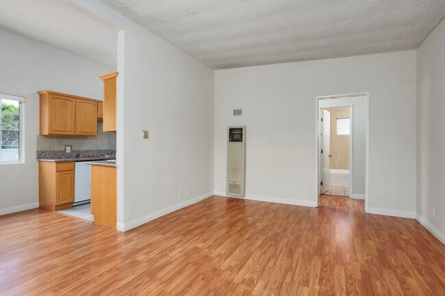 Foto del edificio - 5412 Willowcrest Ave