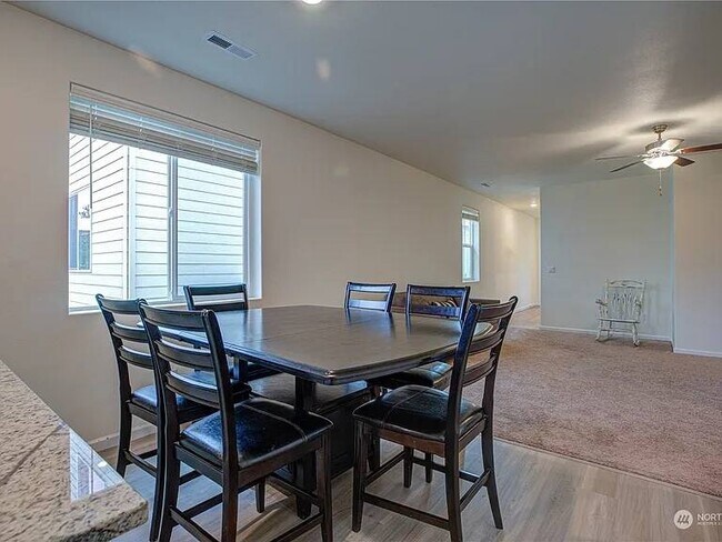 Foto del edificio - 1430 NW 11th St
