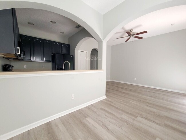 Building Photo - Lake Nona Area 3-Bed, 2.5-Bath Townhome!