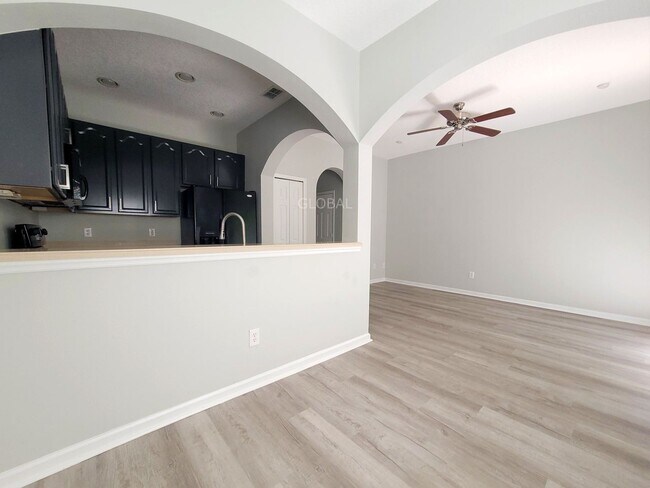 Foto del edificio - Lake Nona Area 3-Bed, 2.5-Bath Townhome!