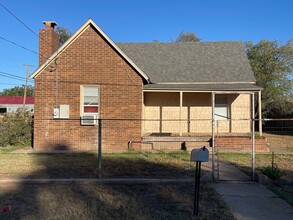 Building Photo - 2800 Avenue Q