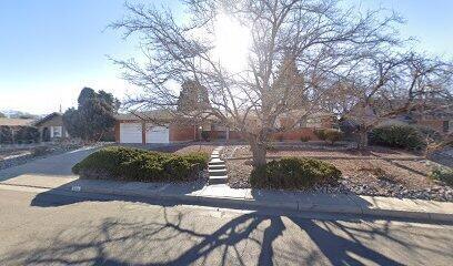 Foto del edificio - 2408 Cutler Ave NE