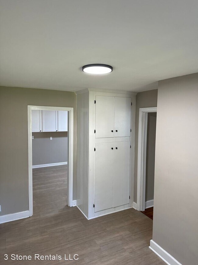 Building Photo - 2 br, 1 bath House - 1114 Sherwood Drive