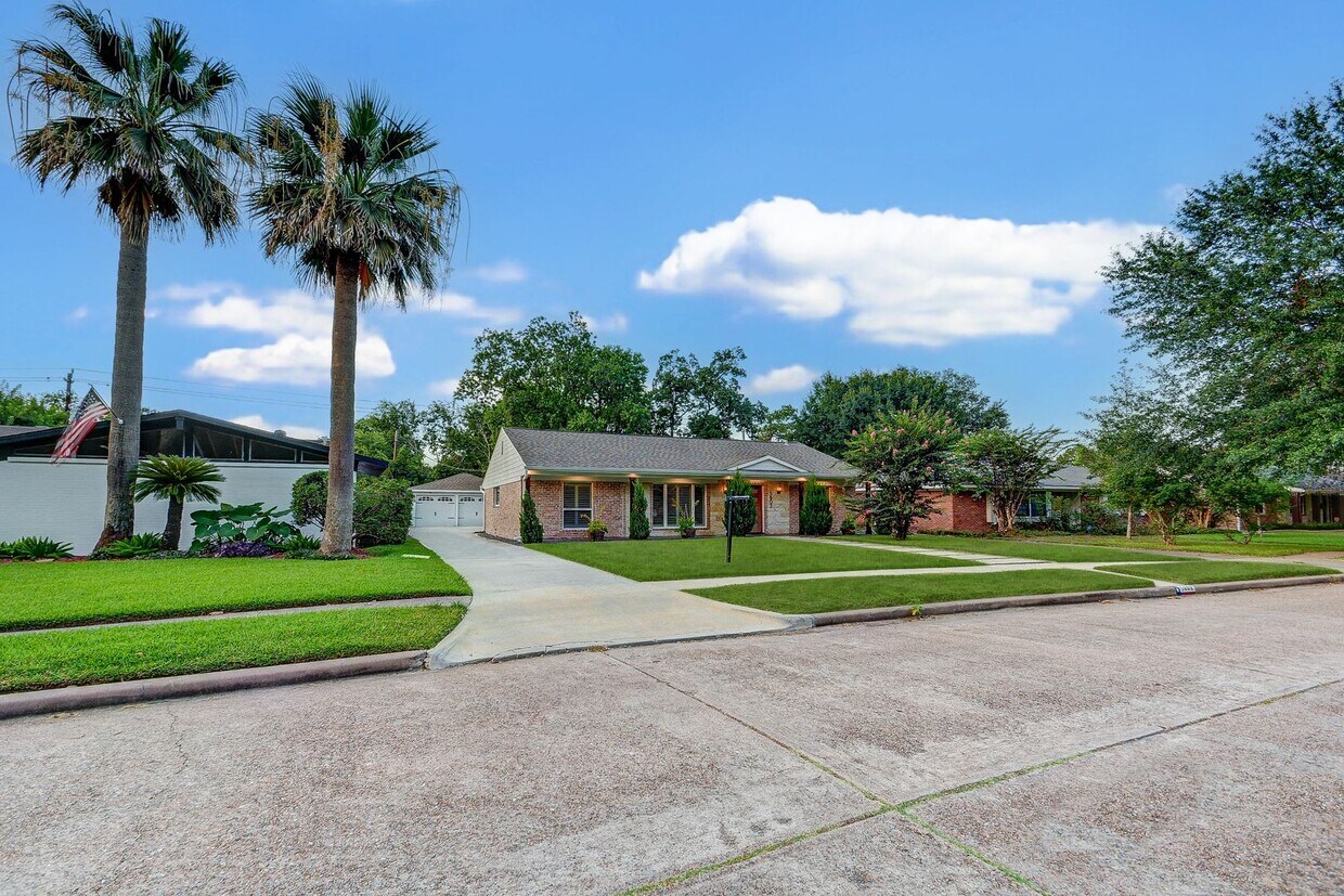 Foto principal - Stunning 3-bedroom, 2.5-bathroom house!