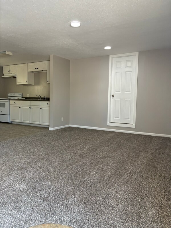 Foto del edificio - 818 Highland Ave