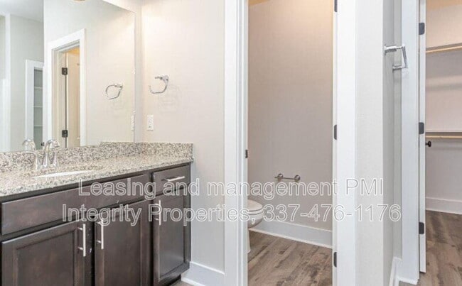 Foto del edificio - 108 Foster Grove Drive