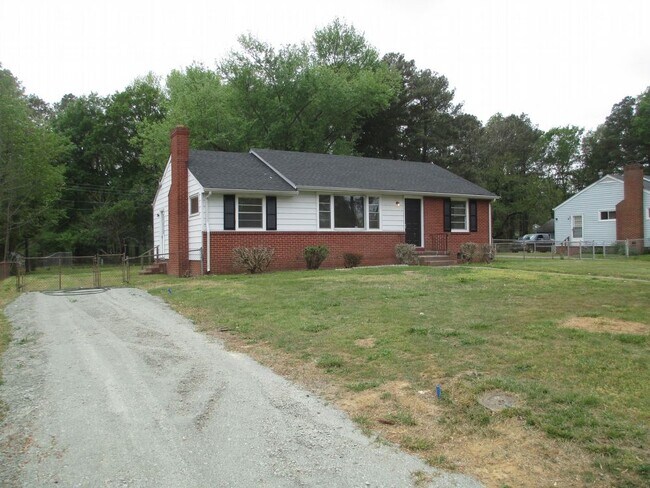 Building Photo - 2711 Muncie Rd