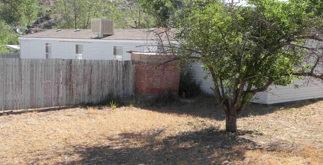 Building Photo - 3 bedroom 2 bath rental in Naturita, Co