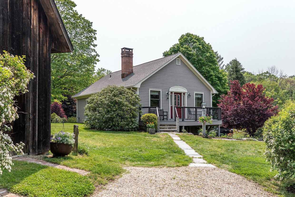 Primary Photo - 125 Old Litchfield Rd