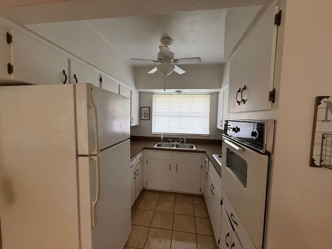 Building Photo - Two bedroom one bath Inverness Highlands