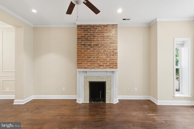 Foto del edificio - 620 9th St NE