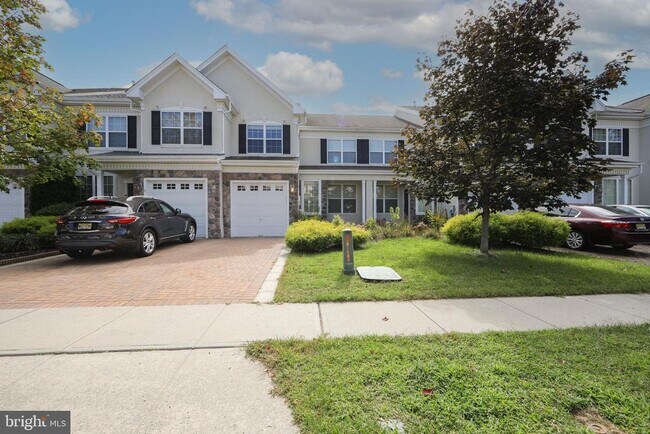 Foto del edificio - 7 Kingswood Ct