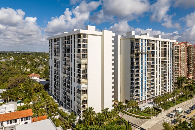 Shore Club Condominiums
