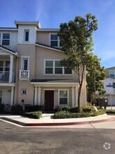 Building Photo - 2978 Beachwood Blf Wy