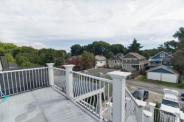 Photo du bâtiment - 870 19th Av W