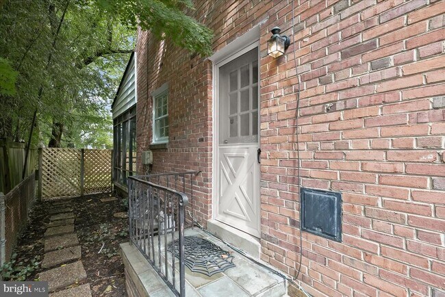 Foto del edificio - 2925 Kanawha St NW