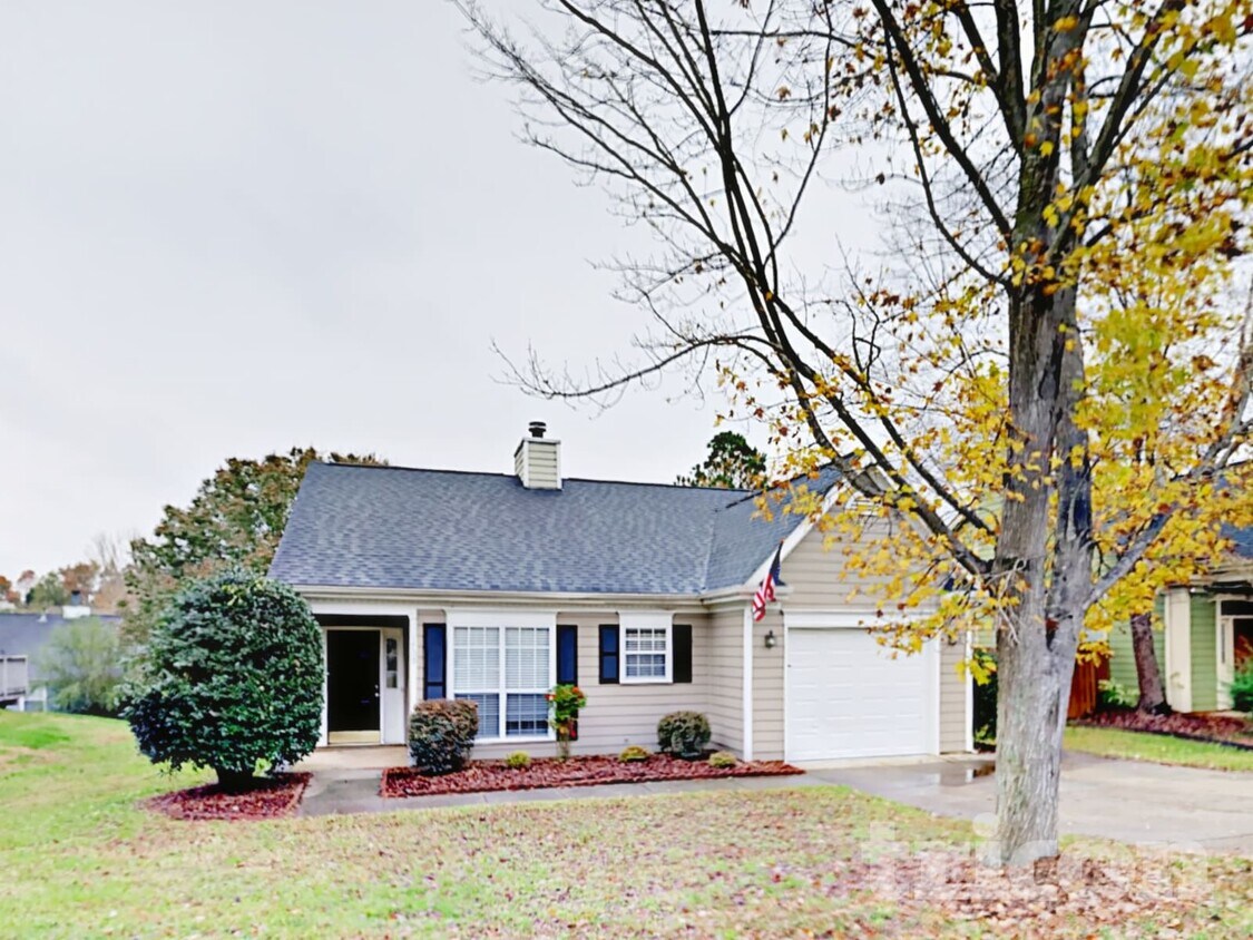 Foto principal - 1709 Jeffrey Bryan Dr