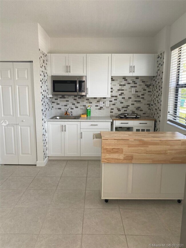 Foto del edificio - 12829 SW 228th St