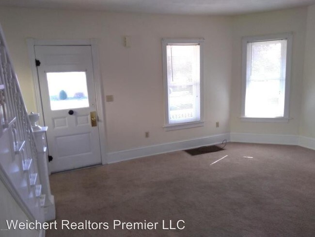 Building Photo - 3 br, 1 bath House - 409 N. Montour Street