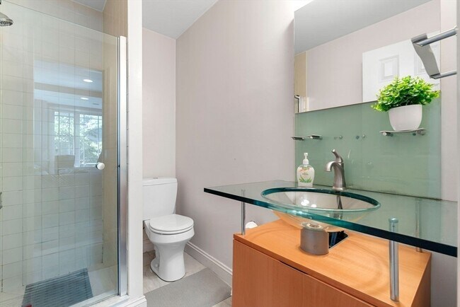 Foto del edificio - 249 Cypress St