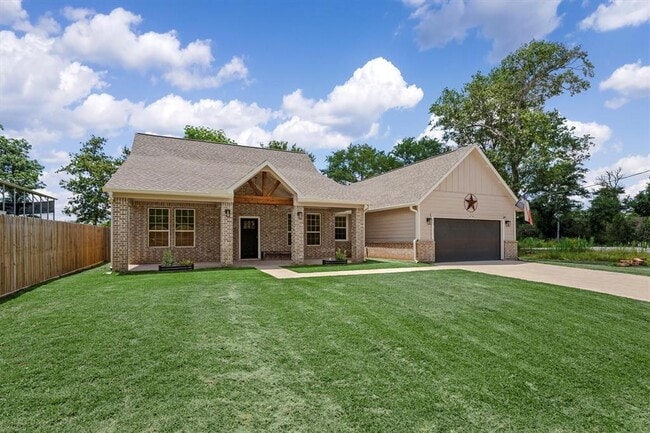 Building Photo - 24738 Roscommon Ln