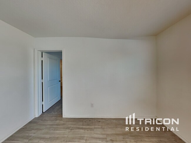 Building Photo - 2724 La Mundial Street Seguin TX