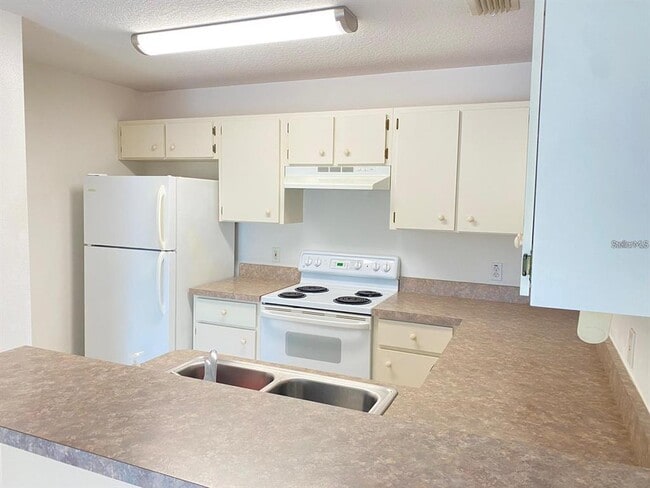 Building Photo - 345 E Ohio Ave