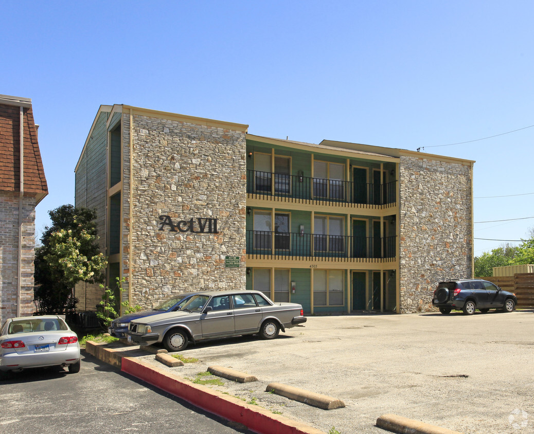 Primary Photo - Act VII Apartments