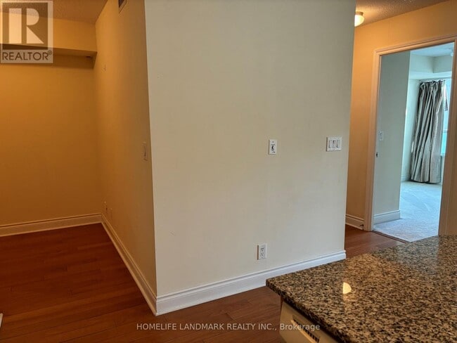 Photo du bâtiment - 30 Clegg Rd