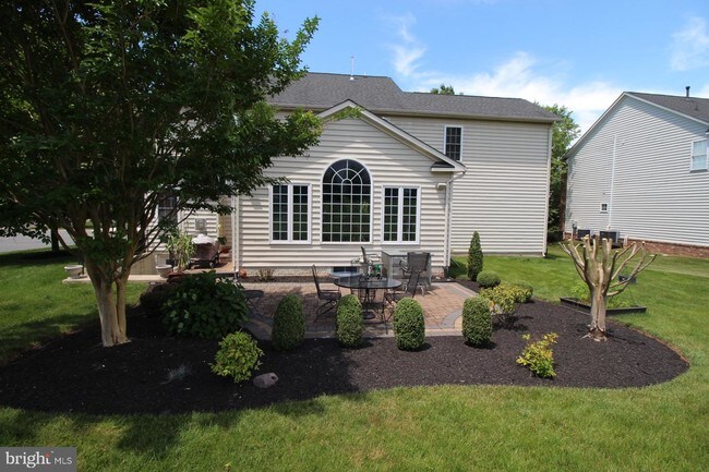 Building Photo - 20990 Hooded Crow Dr