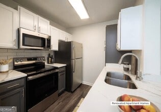 Building Photo - 100 Akers Ridge Dr SE