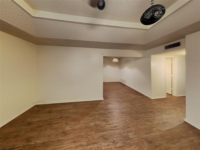 Building Photo - 823 White Rock St