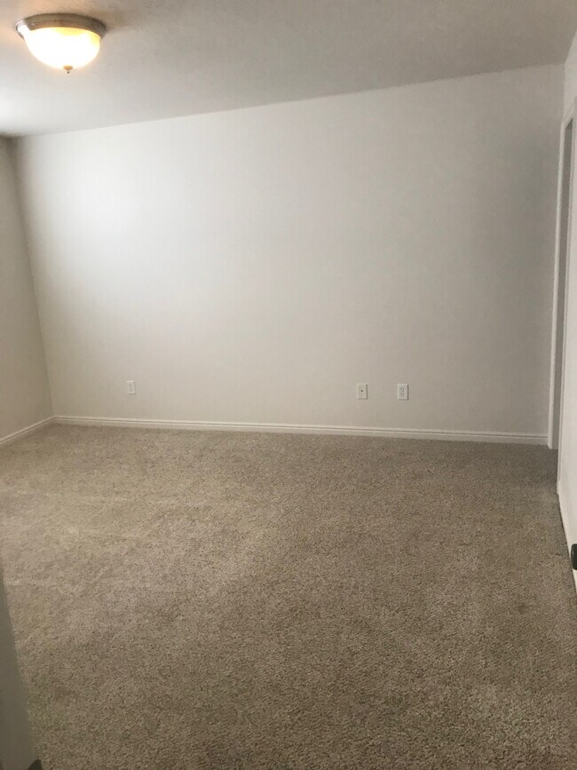 Foto del edificio - 1244 N 575 W