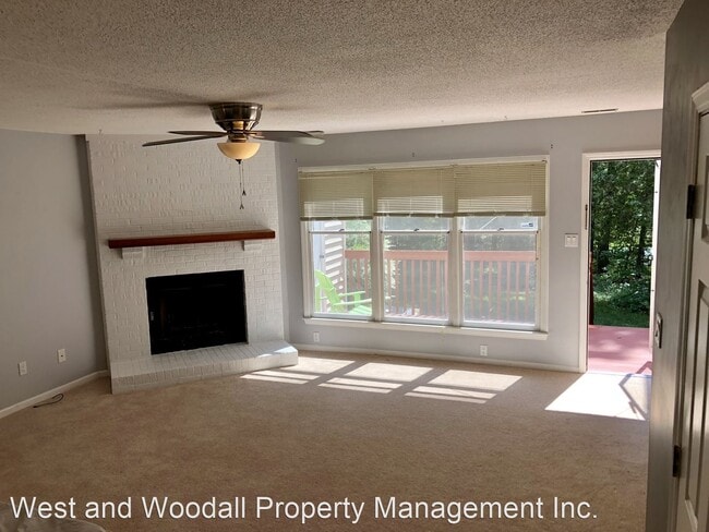 Building Photo - 2 br, 1.5 bath House - 30 Prestwick Place