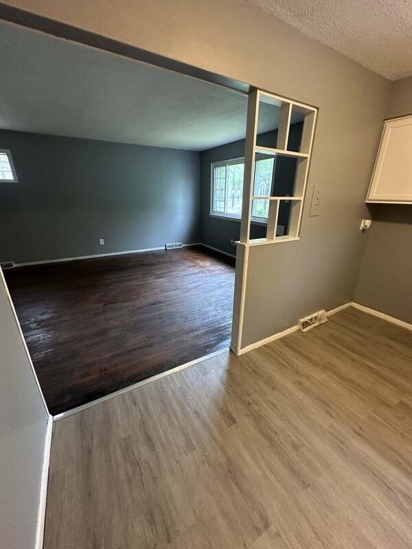 Foto del edificio - 4002 E 150th St