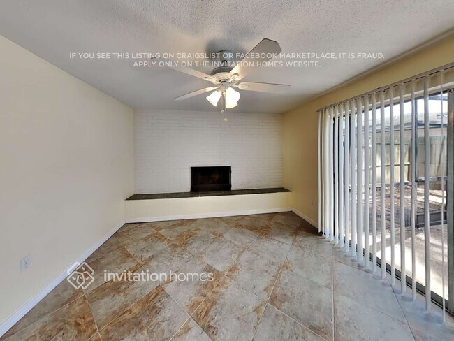 Foto del edificio - 424 Crosswinds Dr