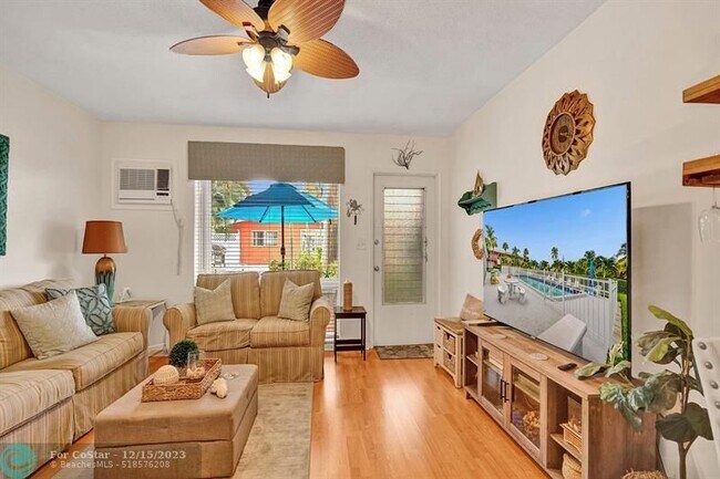 Foto del edificio - 3212 SE 8th St