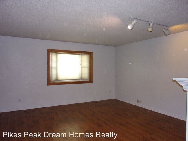 Building Photo - 3 br, 2 bath House - 6485 Lange Drive