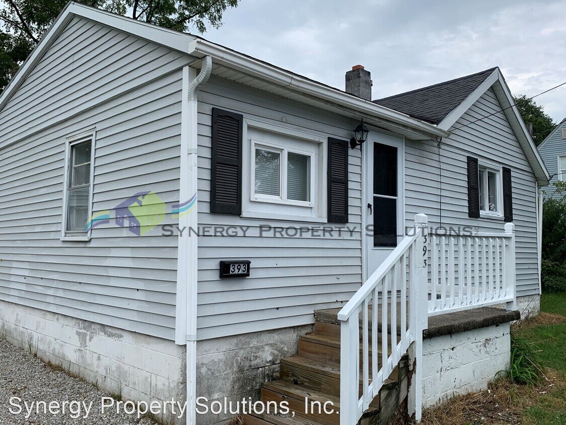 Primary Photo - 2 br, 1 bath House - Saint Clair St. 393 R...
