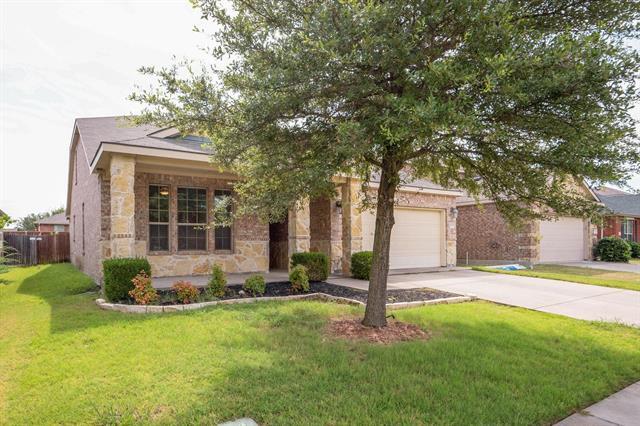 Foto del edificio - 4717 Hidden Pond Dr