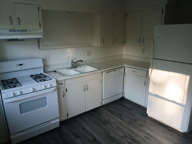 Foto del edificio - 5036-5038 N Topping Duplex