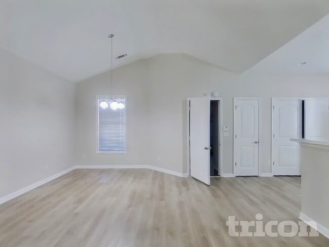 Building Photo - 7802 Bluefin Trail